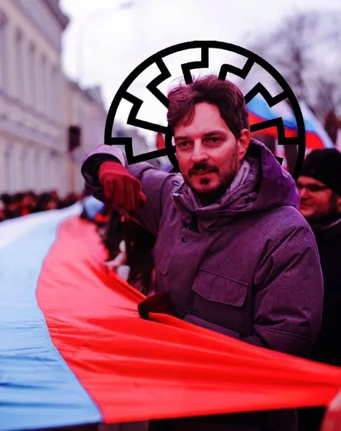 Павел Дуров с российским флагом
