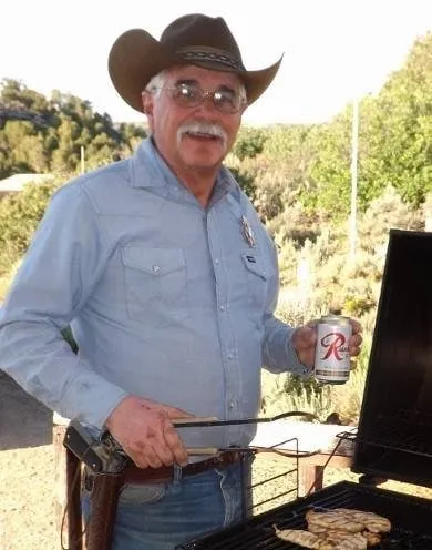 Ковбой у мангала