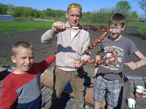 Family Barbecue Skewer Trick