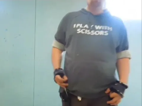 I Play With Scissors