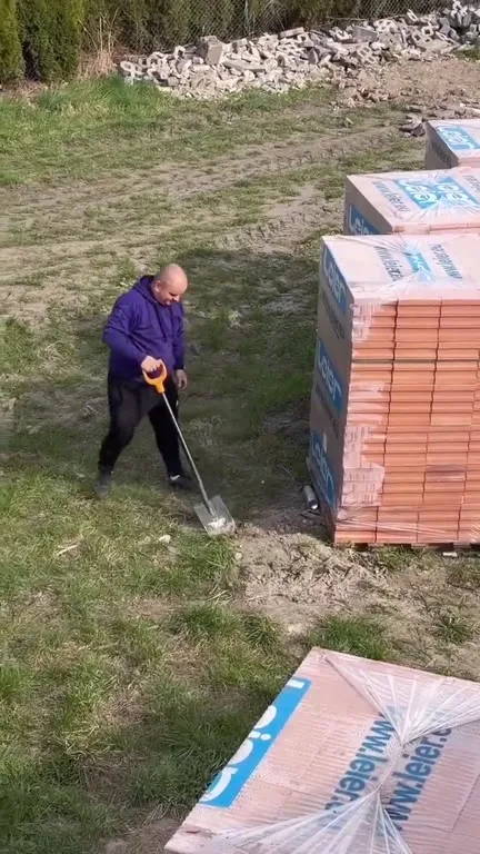 Неудачная попытка достать предмет