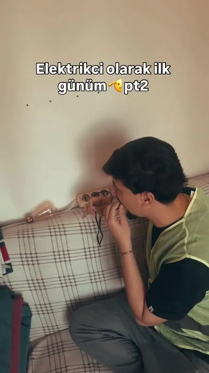 Elektrikçinin ilk gününde kaos