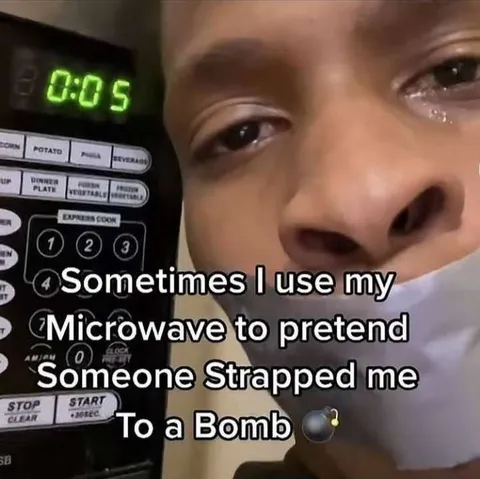 Microwave Bomb Pretend