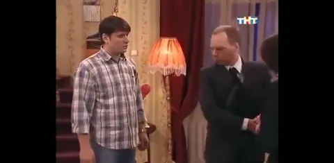 Когда друга держат всей семьёй
