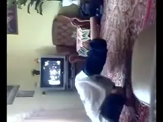 Неудачный танец в гостиной