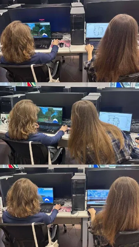 Две женщины за компьютерами