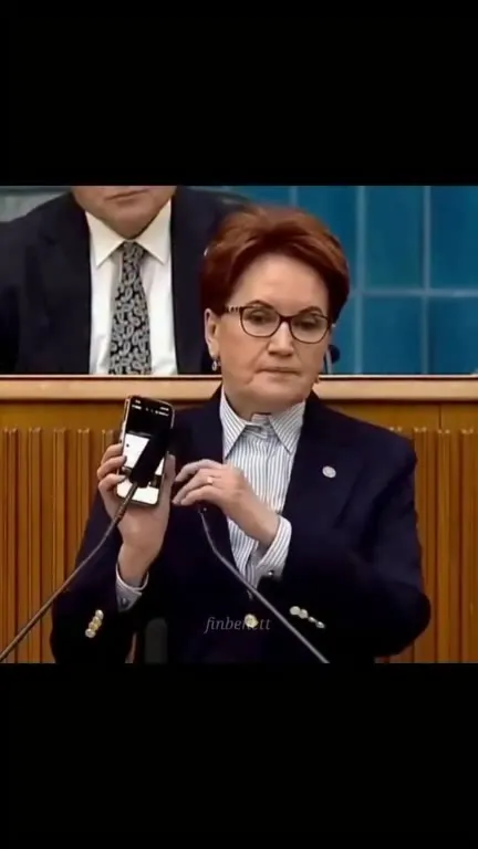 Серьёзное заседание и внезапный смех