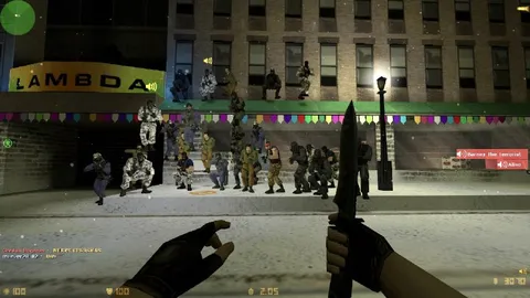 Lambda soldiers waiting in Counter-Strike